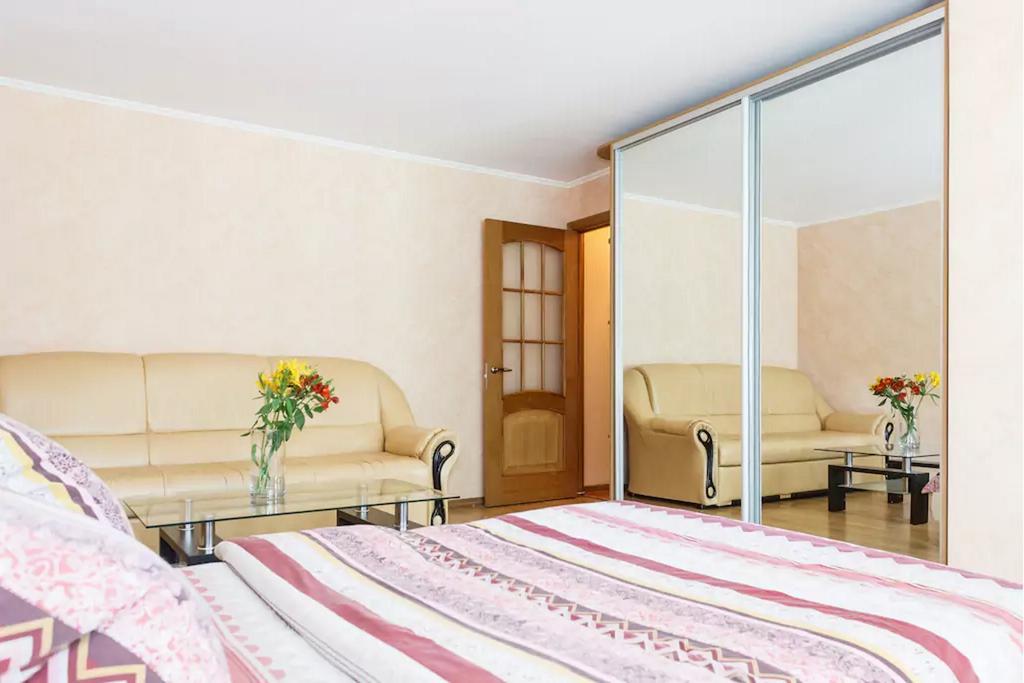 Apartment In Zaporozhye. Antica Zaporizhia Εξωτερικό φωτογραφία